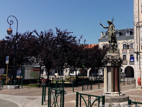 Statue Saint Jean-Baptiste