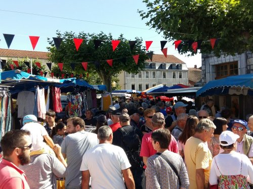 Réouverture du marché de plien air le lundi